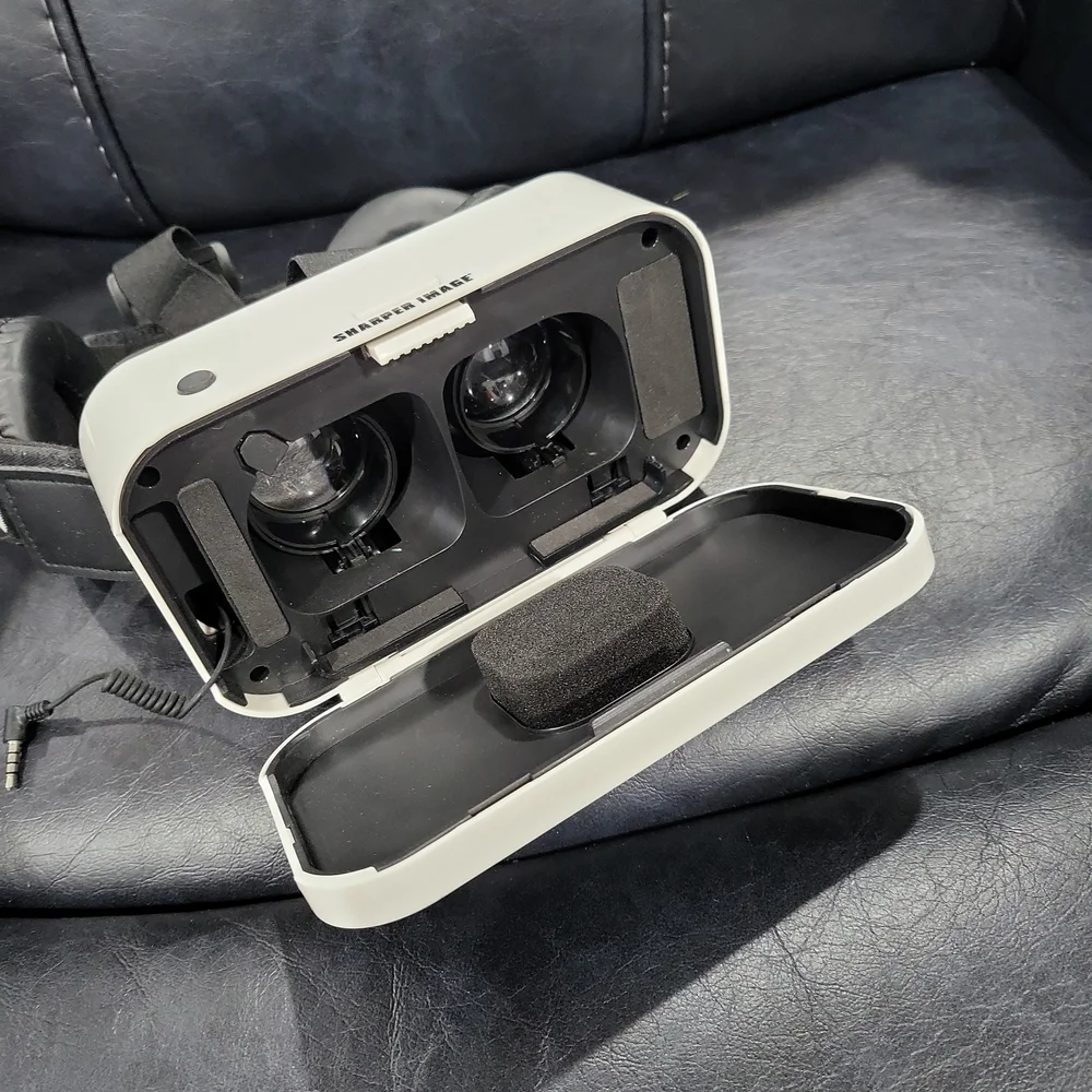Sharper Image Smart phone / I-phone VR Headset